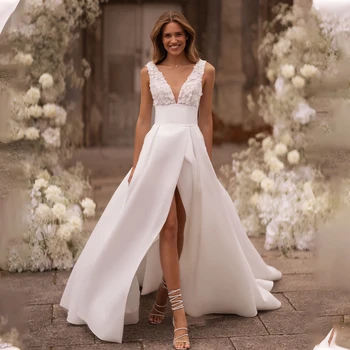 Модерни сатен сватбени рокли трапецовидна форма с V-образно деколте и цепка отстрани на поръчка 2024 Vestido De Noival
