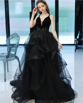 Реколта Дълги сватбени рокли от тюл черен цвят с V-образно деколте, тънки спагети с влак, със шнур отзад, сватбени рокли за жени