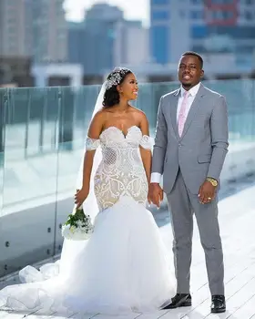 Нови Африкански Дантелени сватбени рокли на Русалка с открити рамене, сватбени рокли с аппликацией под формата на стреловидного струйка