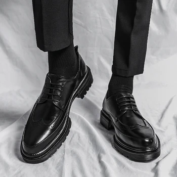 Мъжки обувки 2023, Нова Лятна Ежедневни Кожени обувки в Британския Черен Цвят, Мъжки Бизнес Обувки За студенти, Модни Работна Обувки с Голяма Глава, Черна Кожа
