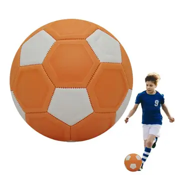 Размер 4 на Футболен топката със завъртане, вълшебна футболна играчка е един чудесен подарък за деца, подходящ за тренировка или игра на футбол на открито